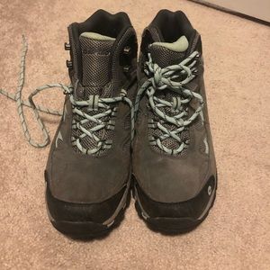 Hi-Tec waterproof hiking boots - Woman